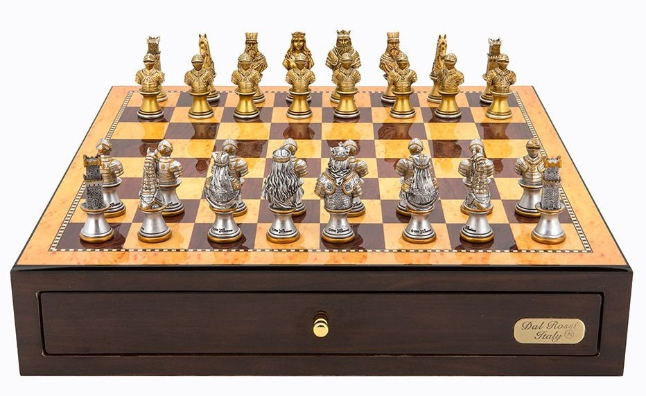 Dal Rossi: Resin Medieval Warriors - 18" Chess Set (Walnut Finish)