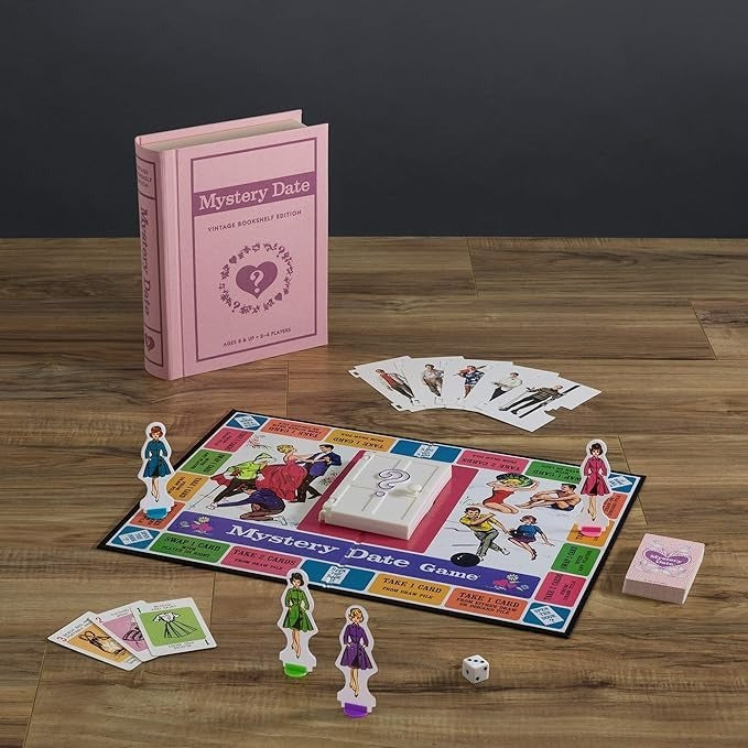 Mystery Date: Classic Game - Vintage Bookshelf Edition
